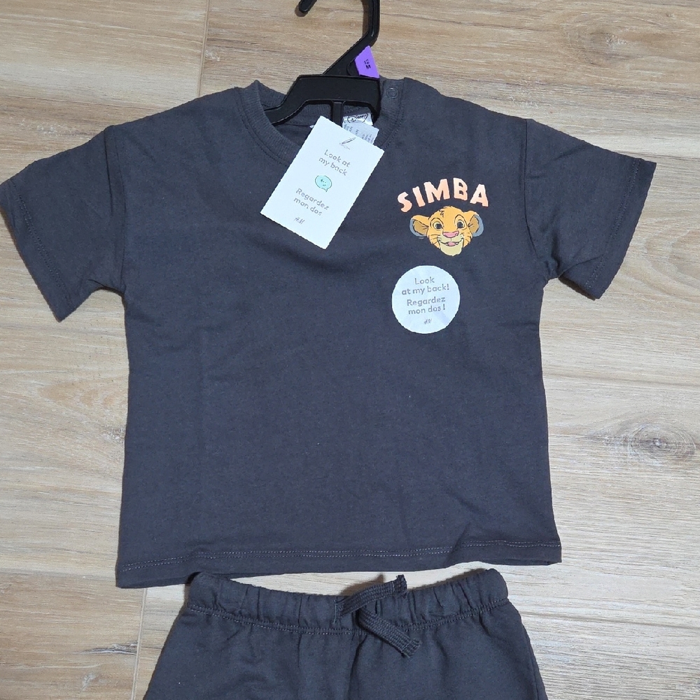 H&M Dark Gray Graphic T-Shirt